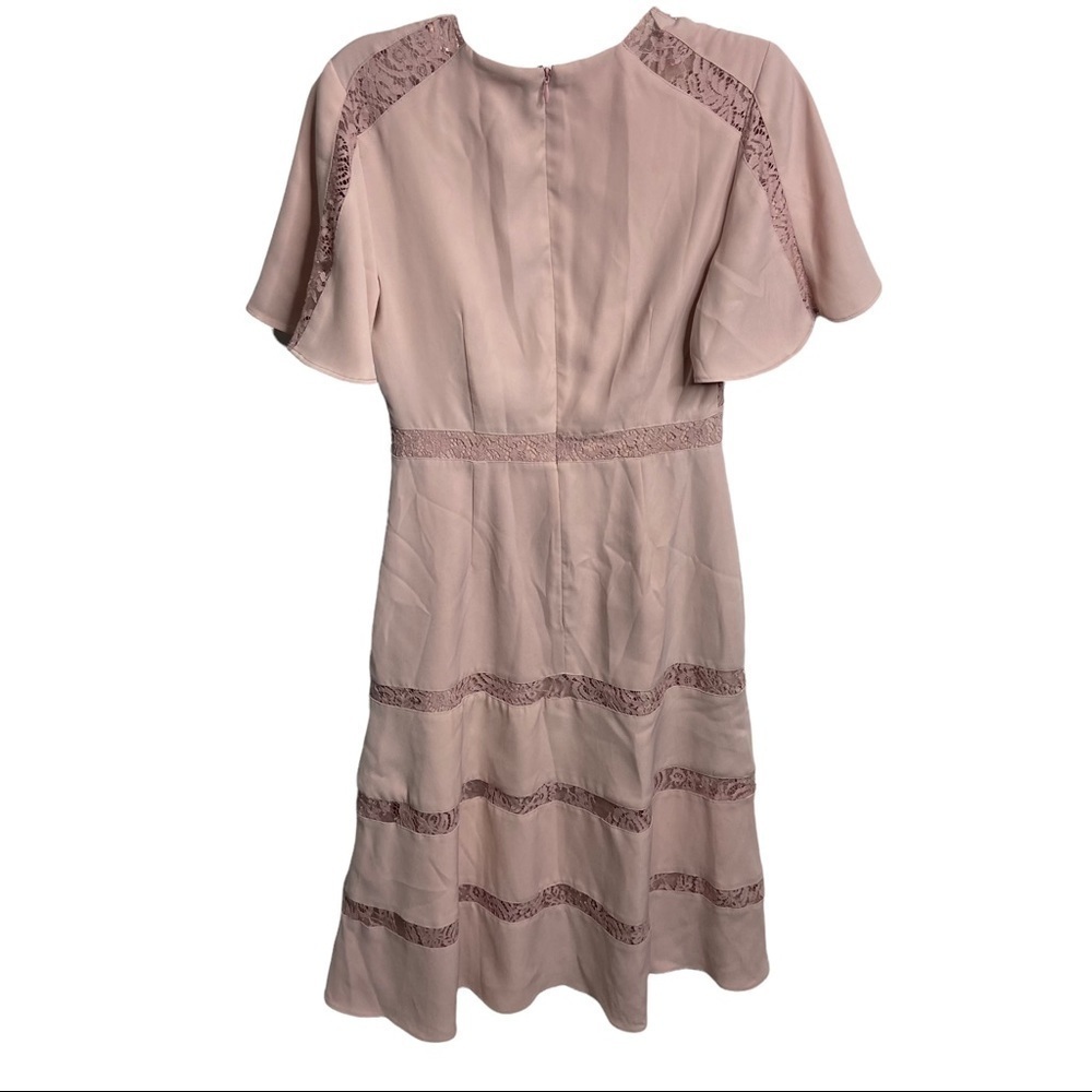 NWT Keepsake Size Medium / US 6 Pink Short Sleeve Midi Lace Dress - Picture 2 of 6